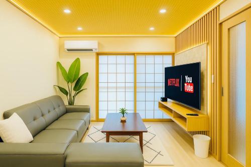 桜 机场直达 车站步行5分 高级和风民宿 4间7床14人 宽敞客厅带Netflix