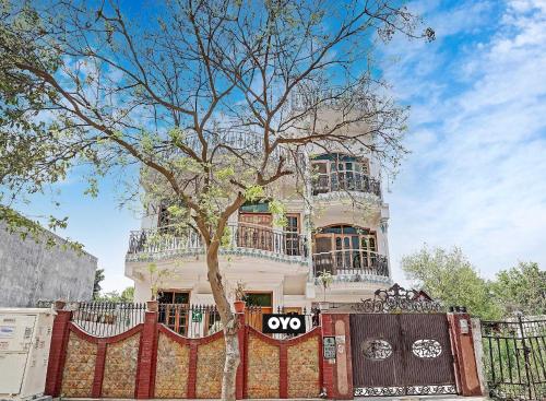 Hotel O Sai Darshna Residency – Noida, DC