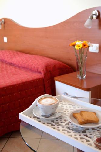 Motta Residence Hotel - Accommodation - Motta SantʼAnastasia