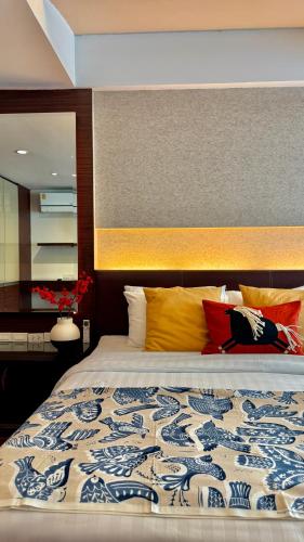 Spacious 2Floor Villa - big group - prime location - image 7