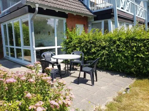 Fewo 1 im Fischerhaus mit Wintergarten und Terrasse in Seedorf, Deutschland