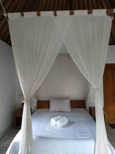 The Bukit Artha Guest Houses & Restaurant – Sidemen, CO