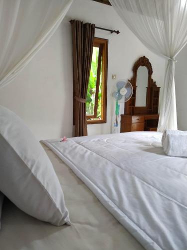 The Bukit Artha Guest Houses & Restaurant – Sidemen, CO