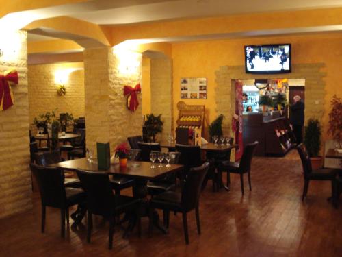 Complex Turistic Paralela'45 - image 6