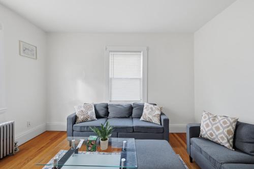Newton Newly Renovated 3Br Apt in Newton (Massachusetts)