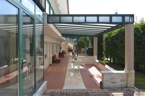 Hotel Galaxy - image 4