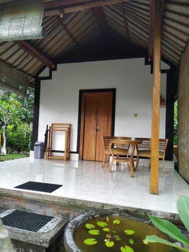 The Bukit Artha Guest Houses & Restaurant – Sidemen, CO