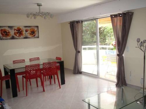 APARTMENT T3 - Private parking - 300 m SEA & BEACH