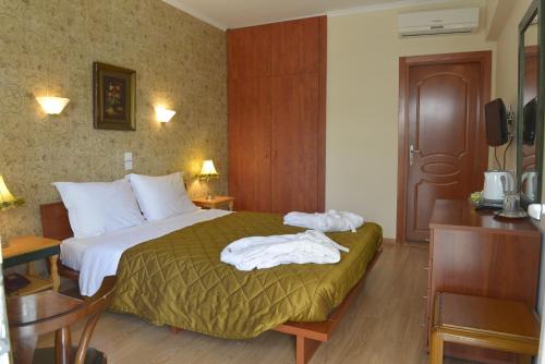Hotel Galaxy - image 11