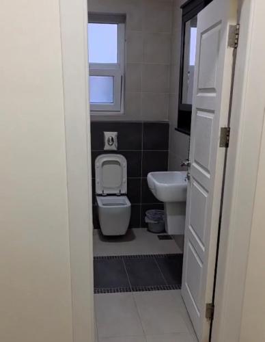 Amman Business Park Apartment - image 2