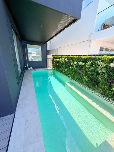 Amazing Waterfront house&Pet Friendly &3 months Minimum in Coomera