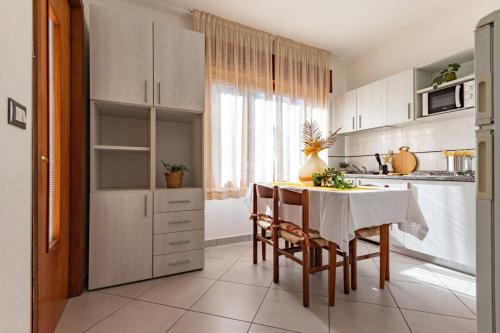 Cozy top floor with shared garden