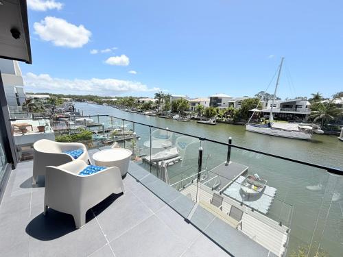 Amazing Waterfront house&Pet Friendly &3 months Minimum in Coomera
