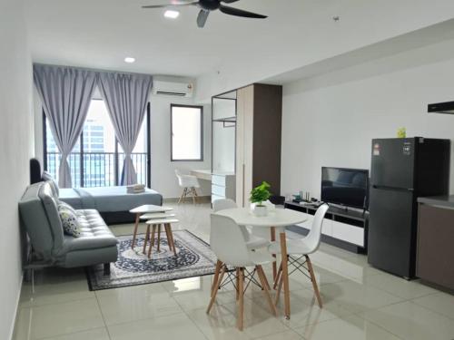 Alinea Suites Shah Alam by Goldenrose in Shah Alam