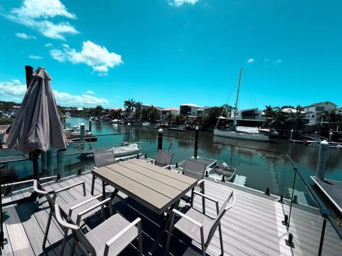 Amazing Waterfront house&Pet Friendly &3 months Minimum in Coomera
