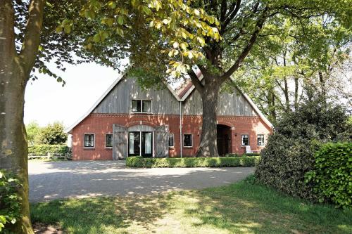 Зовнішній вигляд готелю, Erve Wezenberg - Camping en vakantieverblijven in Латроп