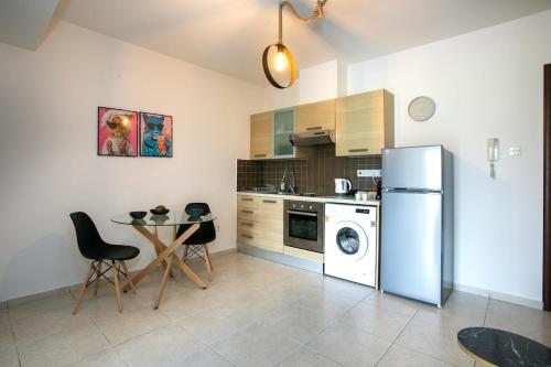 Modern & Fancy ground floor Studio - Pool & Relax in Tersefanu