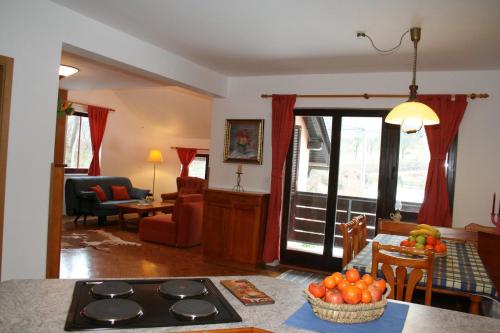 Konyha, Apartments Lovsin in Mozirje