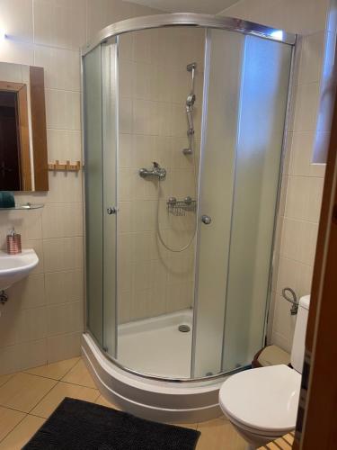 Jedinečné chaty obrázok