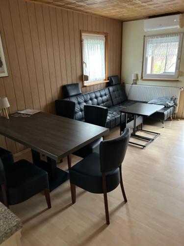 Ferienhaus in Zislow am Plauer See, Doppelbungalow in Zislow