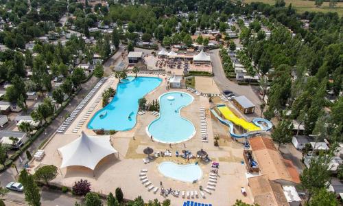 Exterior view, Vias plage "MER & SOLEIL" Mobil home camping La Carabasse 6 a 8 personnes in Vias