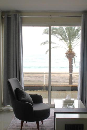 voya hotel and suites in Sour