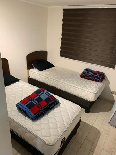 2 bedrooms, 4 beds