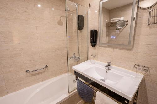 P Quattro Relax Hotel - image 4