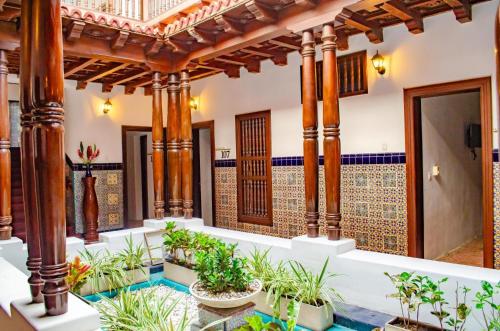 Pandangan, SGH Hotel San Agustin in Santa Marta