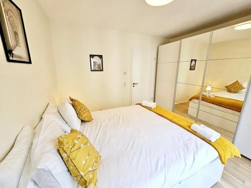 Bright Urban 1BR Apartment in Howald