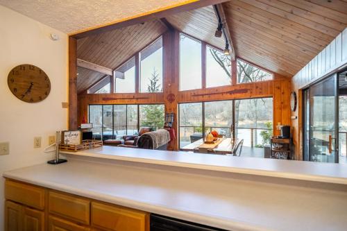 Norris Lake Cabin | Dock + Games in Rocky Top (TN)