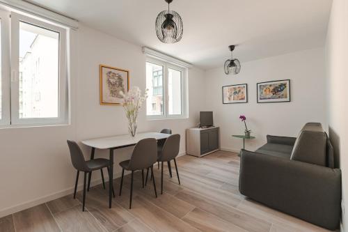 Free Parking Central Station Elegant Apartment