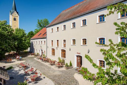 A szálláshely kívülről, Stanglbräu (Stanglbrau) in Hausen (Kelheim)