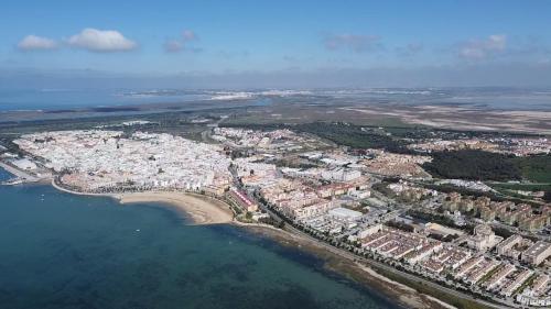 Cachucha Apartment – khách sạn tại Puerto Real