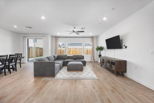 Serenity House- Newly Built, Peaceful Stay – khách sạn tại Stone Meadows