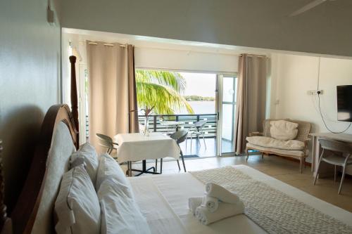 room detail thumbnail 0