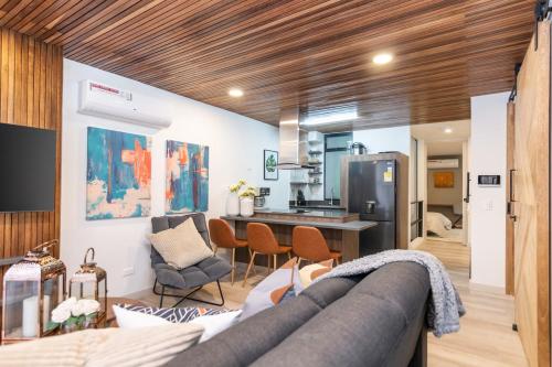 Manila Luxury Suites 301