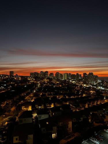 Amplio Apartamento con Terraza y Vista al Mar