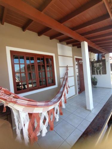 Casa confortavel 200 mts do mar in Armacao