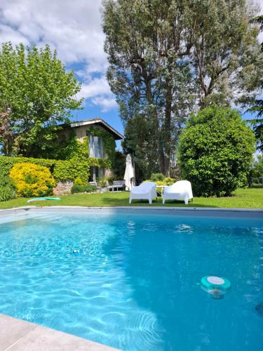 Maison vue sur le vercors piscine privee gîte à louer Vernaison