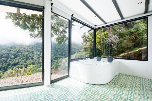 Karstais baseins, Dantica Cloud Forest Lodge in San Gerardo de Dota