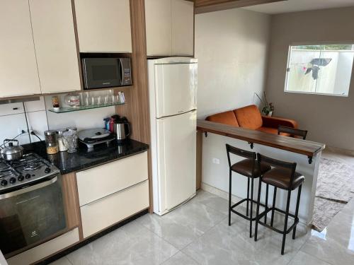 Casa 4 pessoas em Antonina quarto à 15km Morretes (Casa 4 pessoas em Antonina quarto a 15km Morretes) in Antonina