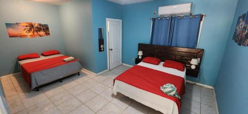 Bliss on the Bay Double Beds, West End