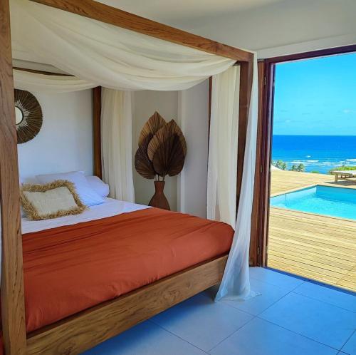 Villa Cayouli à Désirade, piscine privée et vue mer, capacité 6 personnes (Villa Cayouli a Desirade, piscine privee et vue mer, capacite 6 personnes) in La Desirade