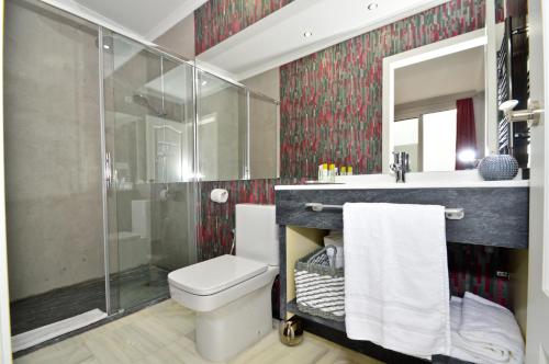 The Zentral Arenal Suites - image 13