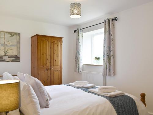 Cherry Cottage - Ukc3990 in North Perrott