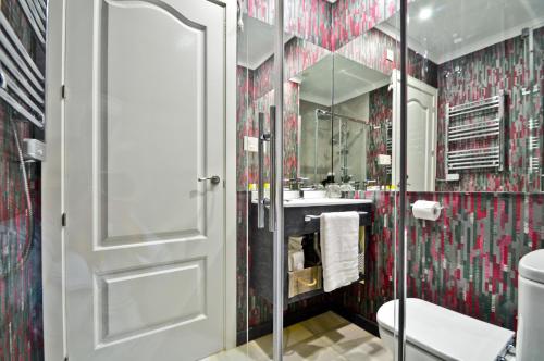 The Zentral Arenal Suites - image 14