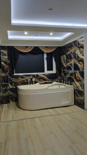 Hostal Imperio la Kennedy in Keneddy