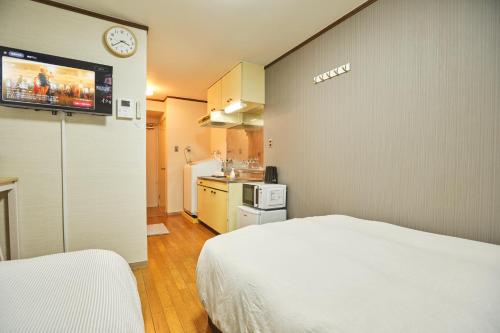 新宿市中心東新宿站徒步3分鍾歌舞伎町紧邻伊势丹百货#12