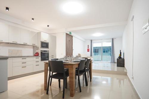 The Monterosa Condo - By Solea Holiday Homes in San Gwann
